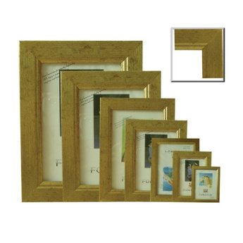 10401054 Πλαστική κορνίζα χρυσή επιτραπέζια 25Χ30